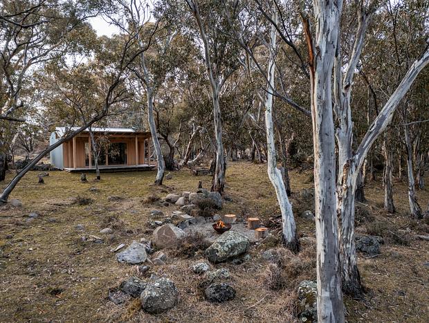Photo 23 for Snowy Mountains Luxury Cabin Retreat