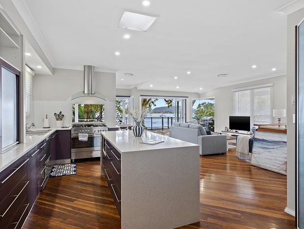 Photo 5 for 'Bayview at Hardys Bay' by HolidayCo.
