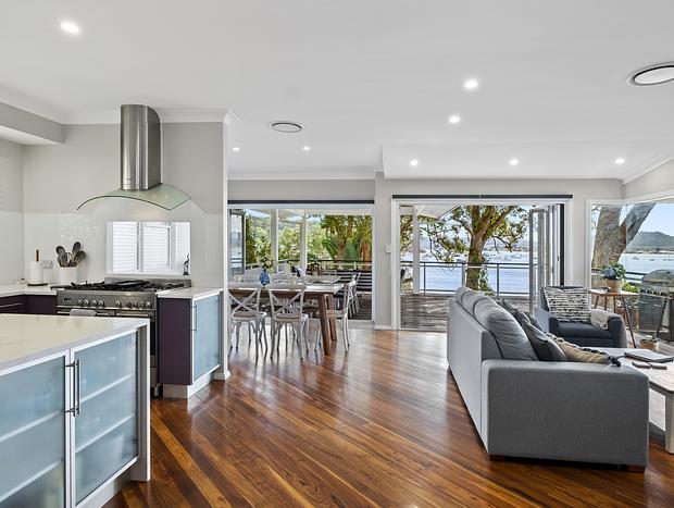 Photo 6 for 'Bayview at Hardys Bay' by HolidayCo.