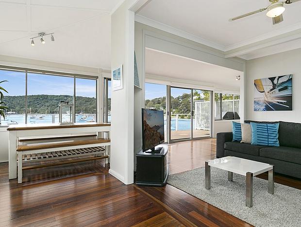 Photo 11 for 'Classic Cottage on the Bay' by HolidayCo.