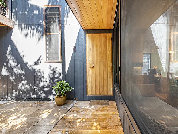 Photo 22 for 'Fantastic Waterfront Beach House' by HolidayCo.