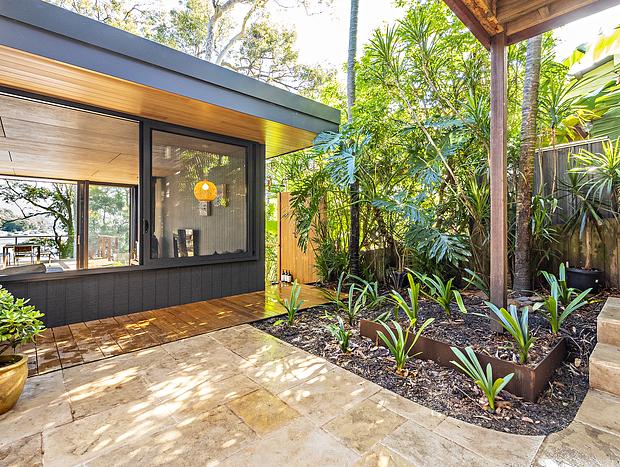 Photo 15 for 'Fantastic Waterfront Beach House' by HolidayCo.