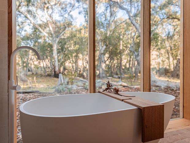 Photo 16 for Snowy Mountains Luxury Cabin Retreat