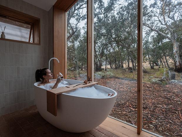 Photo 5 for Snowy Mountains Luxury Cabin Retreat