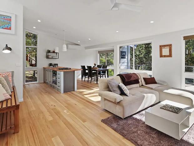 Photo 12 for River Rest Merrijig - relaxing riverfront retreat near base of Mt Buller
