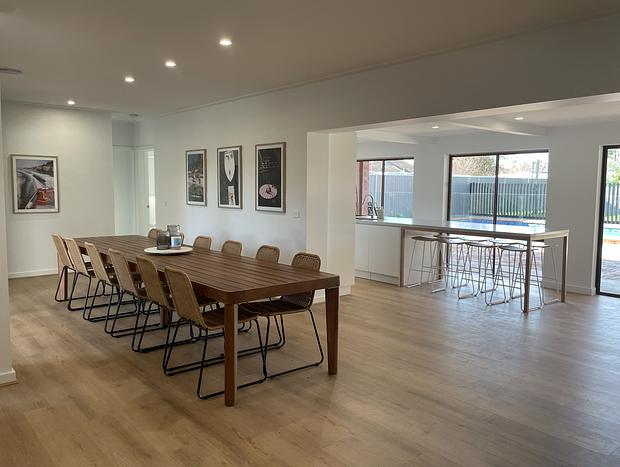 Photo 6 for Large Luxury Pool House ideal for Families & Groups