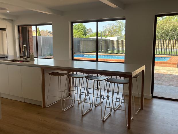 Photo 7 for Large Luxury Pool House ideal for Families & Groups