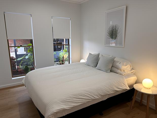 Photo 20 for Large Luxury Pool House ideal for Families & Groups