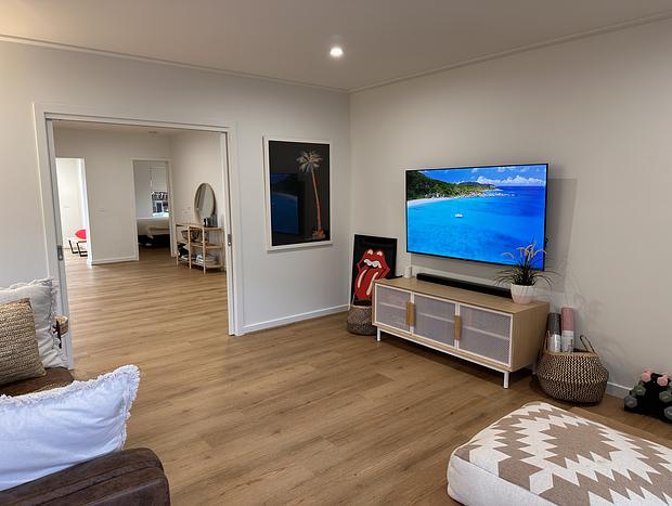 Photo 5 for Large Luxury Pool House ideal for Families & Groups