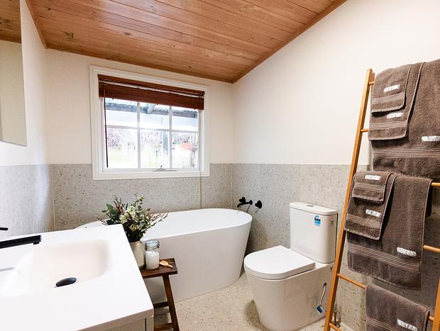 Photo 8 for The Little Cottage, Daylesford