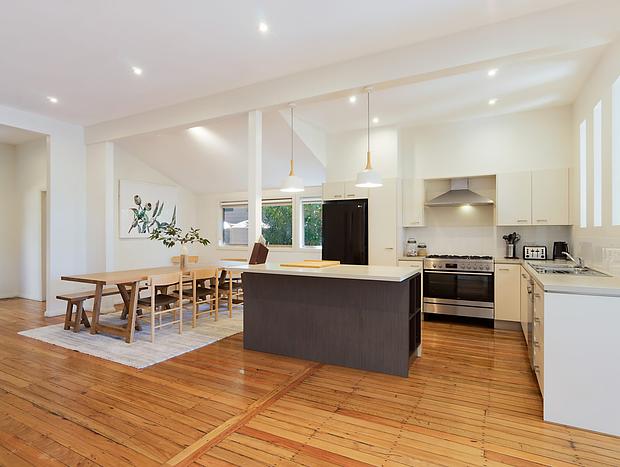 Photo 5 for 'Eucalyptus Beach House' by HolidayCo.