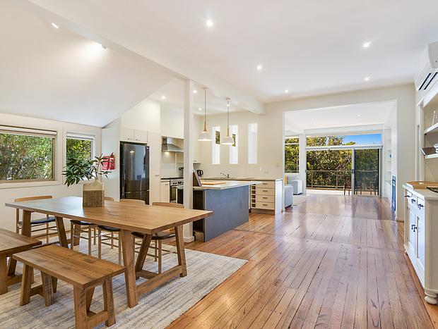Photo 6 for 'Eucalyptus Beach House' by HolidayCo.