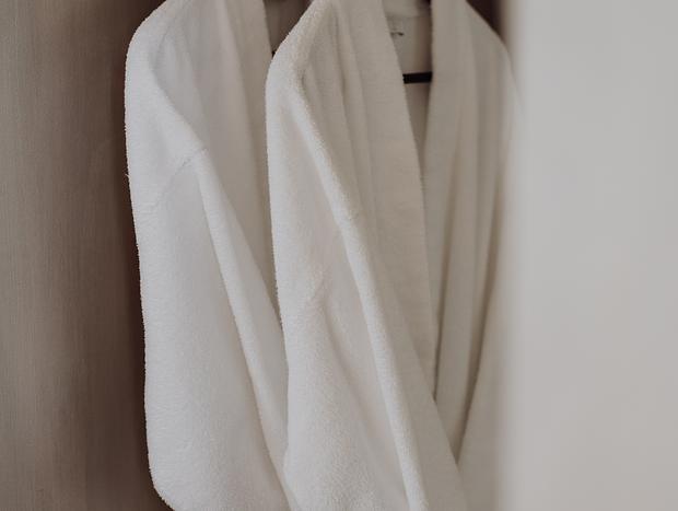 Photo 7 for The Sensational Snowgum Spa Chalet