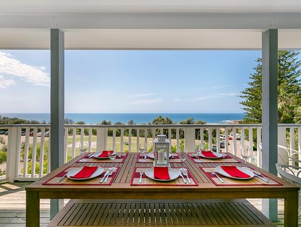 Photo 5 for 'Salty Air Beachside Cottage' by HolidayCo.