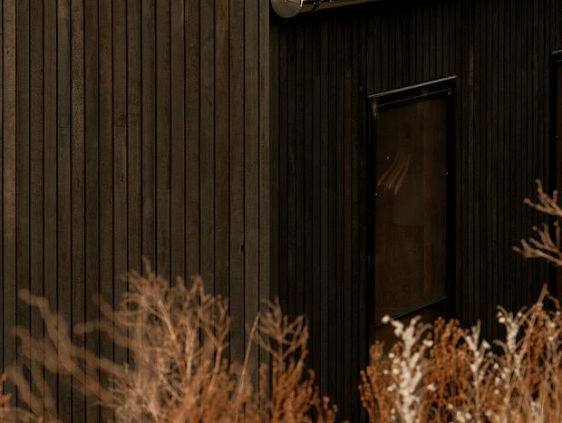 Photo 36 for Rural Luxury | Modern Alpine Cabin