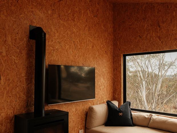 Photo 37 for Rural Luxury | Modern Alpine Cabin