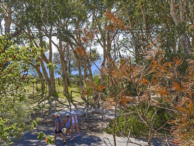 Photo 9 for Beach Point