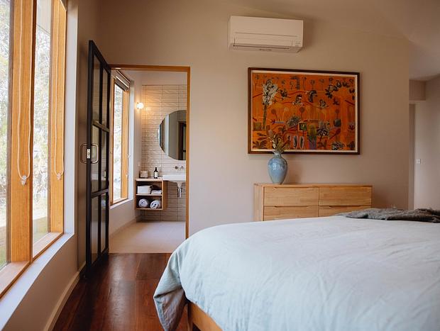 Photo 13 for Teulu House - Luxury Retreat in Nungurner