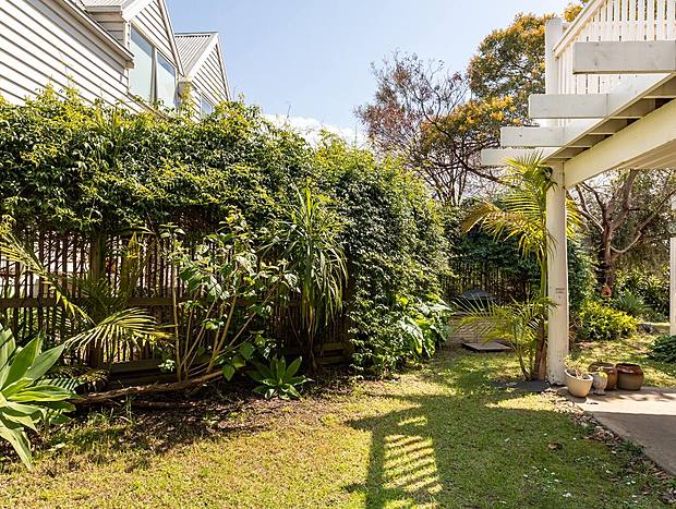 Photo 49 for Surfers Palace Torquay 1 min walk to the beach