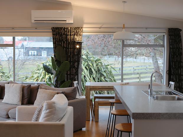 Photo 6 for Mountain Retreat - cosy escape with incredible views