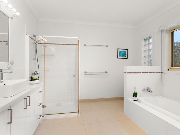 Photo 11 for Sea Dragon - Dromana
