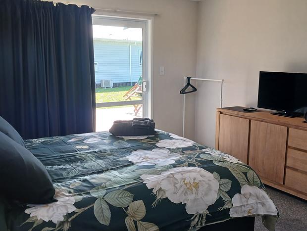 Photo 12 for Cute Modern Guest Cottage on Rural Setting