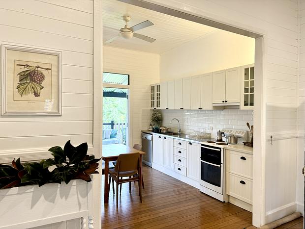 Photo 10 for Hillview Cottage