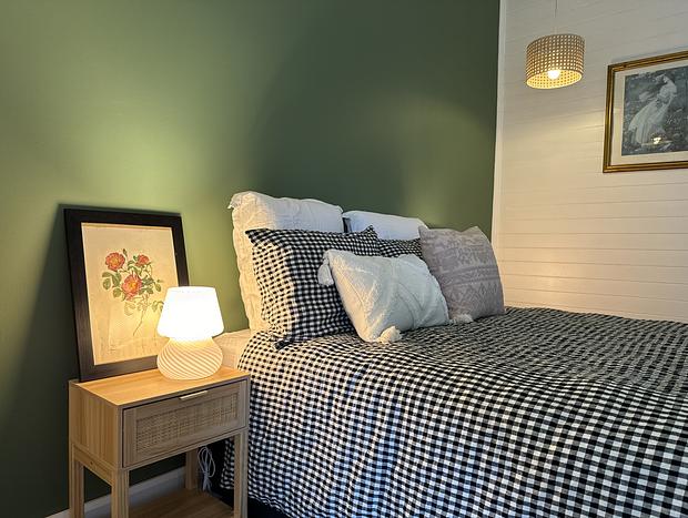Photo 34 for Hillview Cottage
