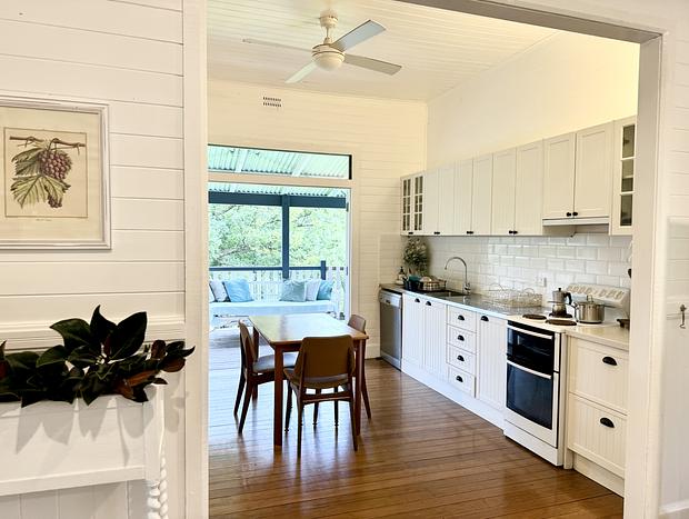 Photo 15 for Hillview Cottage