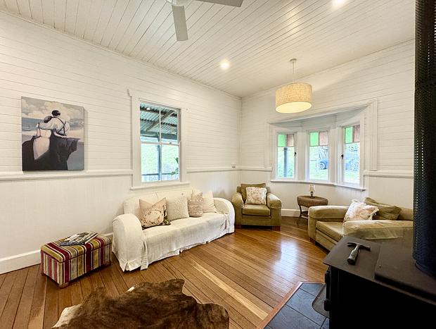 Photo 6 for Hillview Cottage