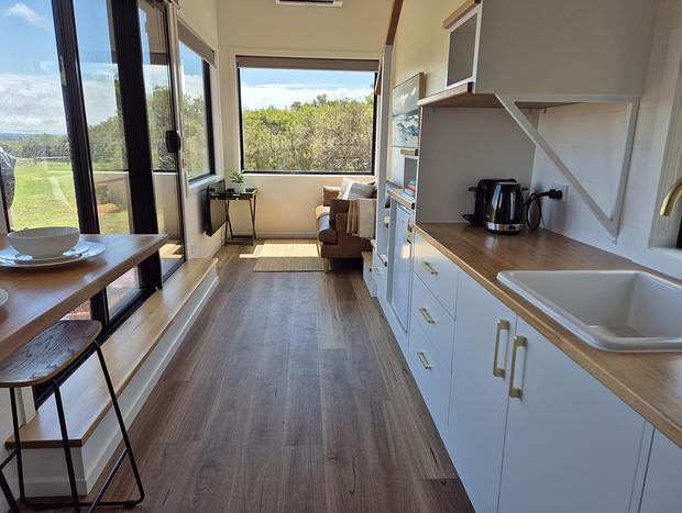Photo 6 for French Island 3921 - Tiny House 2