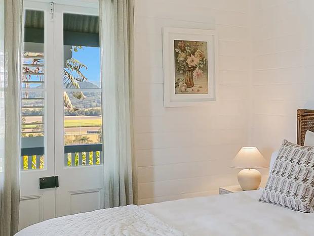Photo 12 for Glenelg Upstairs Residence (1-6 persons)