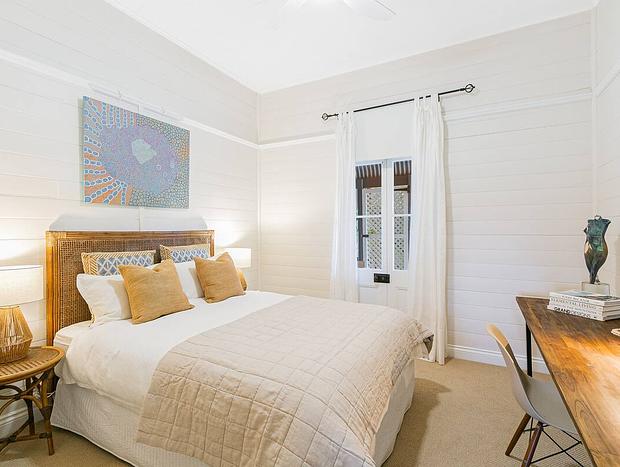 Photo 14 for Glenelg Upstairs Residence (1-6 persons)