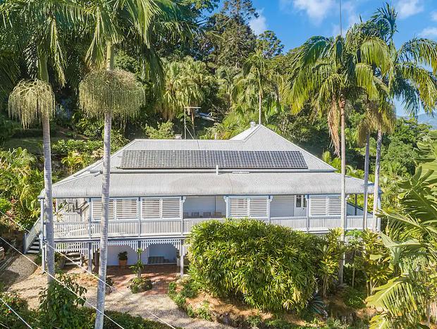 Photo 21 for Glenelg Upstairs Residence (1-6 persons)