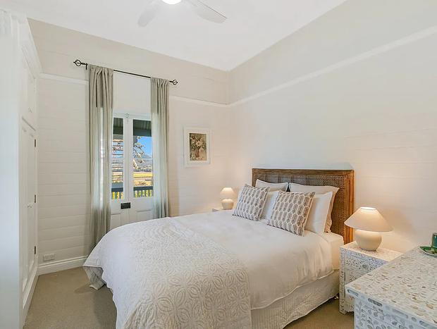 Photo 13 for Glenelg Upstairs Residence (1-6 persons)