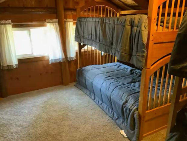 Photo 22 for Beautiful Updated Log Cabin In The Wilderness