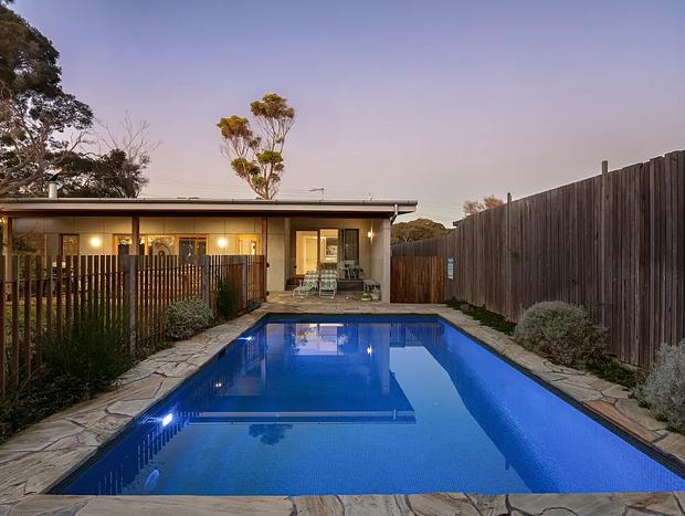 Photo 37 for Ivy Tyrone - Gas heated Pool - Stunning Renovation
