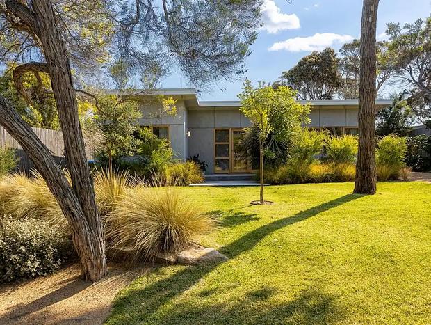 Photo 41 for Ivy Tyrone - Gas heated Pool - Stunning Renovation