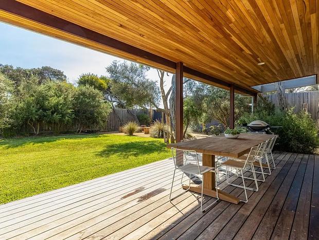 Photo 36 for Ivy Tyrone - Gas heated Pool - Stunning Renovation
