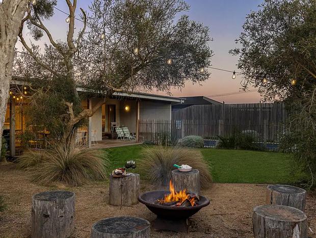 Photo 44 for Ivy Tyrone - Gas heated Pool - Stunning Renovation