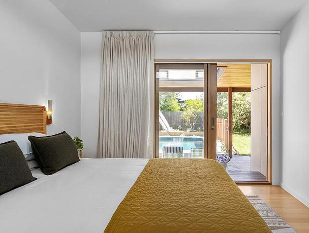 Photo 26 for Ivy Tyrone - Gas heated Pool - Stunning Renovation