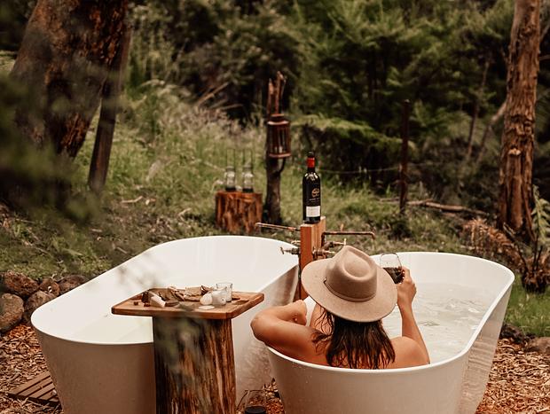 Photo 17 for Bathtubs and Birdcall