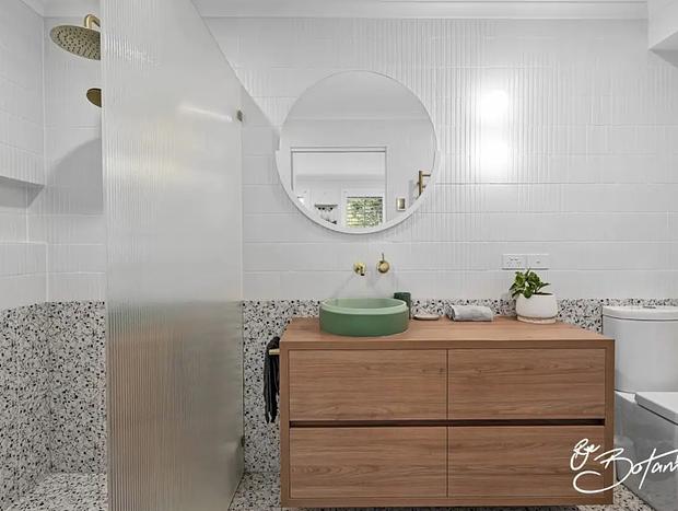 Photo 15 for Rye Botanica - Swim Spa - Renovated - Amazing Garden