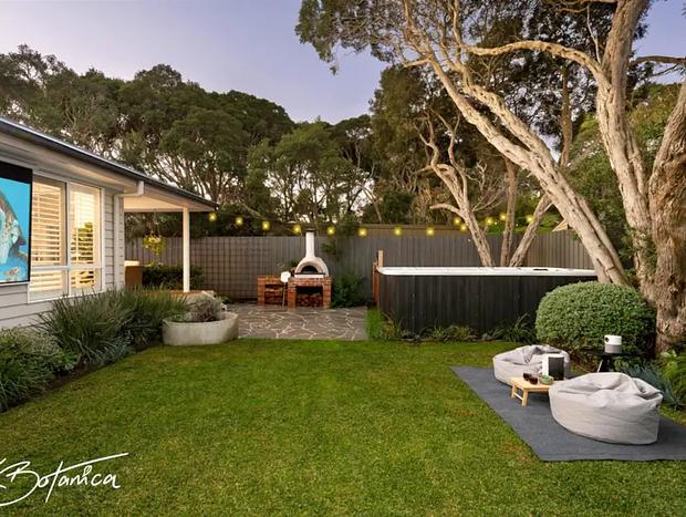 Photo 21 for Rye Botanica - Swim Spa - Renovated - Amazing Garden