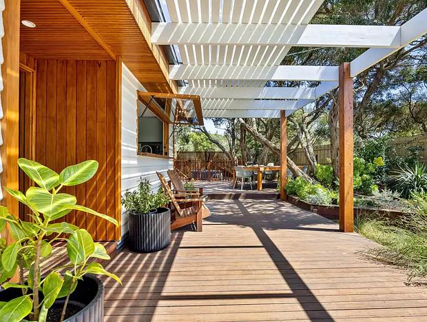 Photo 21 for Moonah Tree House - Rye Back Beach retreat w/ Spa