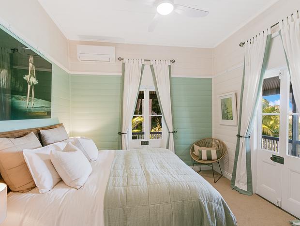 Photo 6 for Glenelg Whole Residence