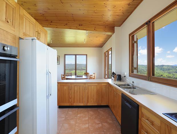 Photo 8 for Mountain Top Chalet with 360 Views