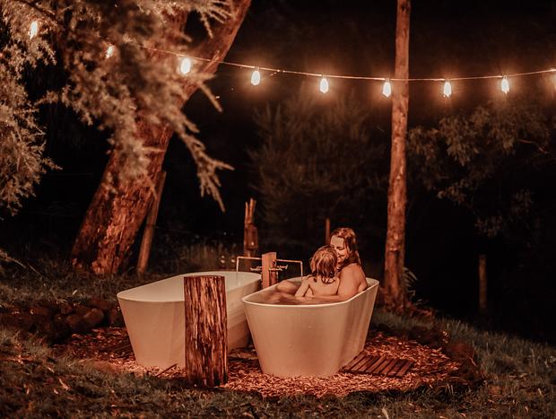 Photo 5 for Bathtubs and Birdcall