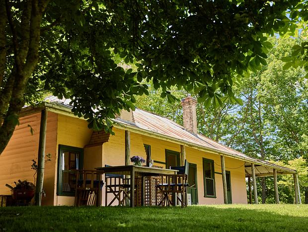 Photo 4 for Chris's Cottage - Mansfield Riverside Oasis