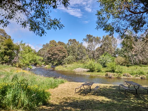 Photo 5 for Chris's Cottage - Mansfield Riverside Oasis